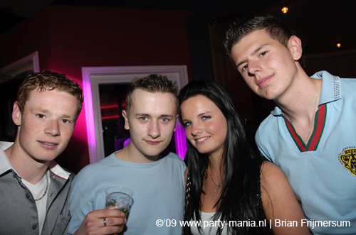 090508_024_housekillers_partymania