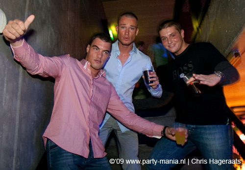 090521_000_franchise_partymania