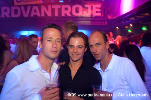 090521_025_franchise_partymania