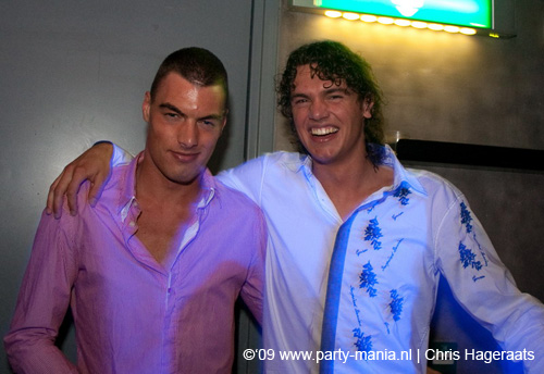 090521_037_franchise_partymania