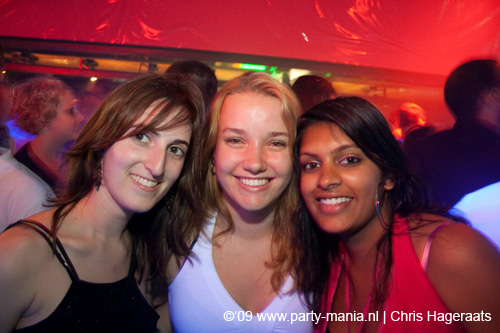 090521_050_franchise_partymania
