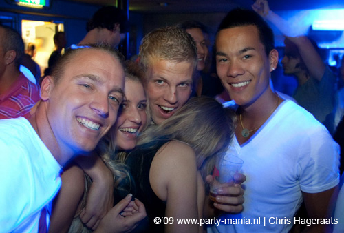 090521_052_franchise_partymania