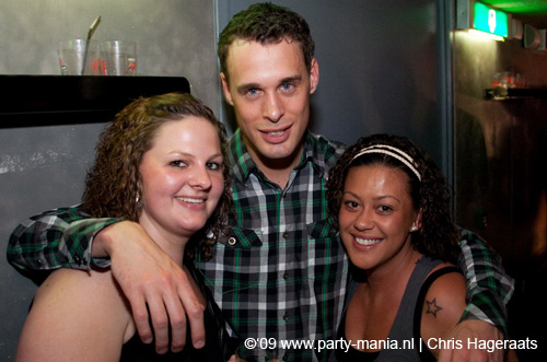 090521_082_franchise_partymania