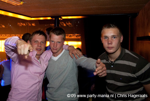 090521_087_franchise_partymania