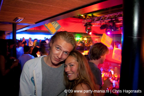 090521_090_franchise_partymania