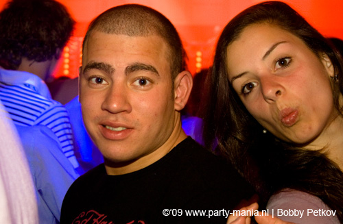 090521_005_franchise_partymania