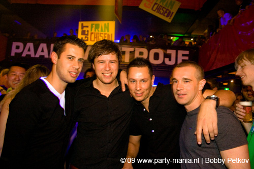 090521_039_franchise_partymania