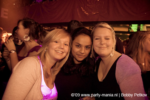 090521_042_franchise_partymania