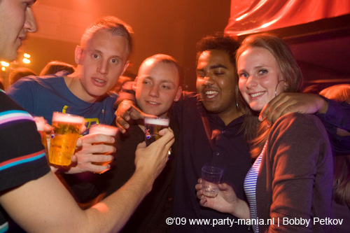 090521_043_franchise_partymania