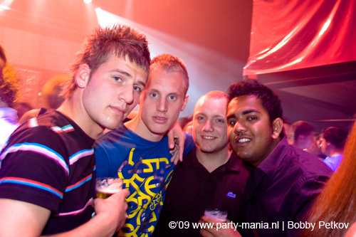 090521_046_franchise_partymania