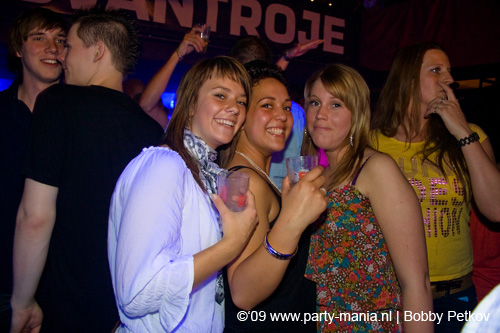 090521_052_franchise_partymania