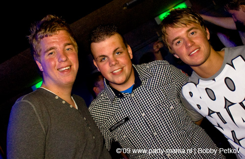 090521_064_franchise_partymania