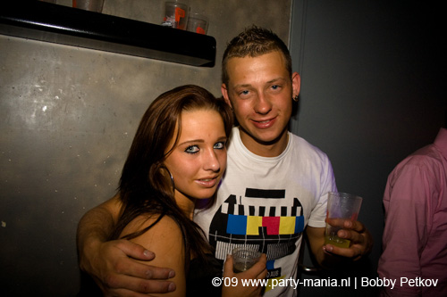 090521_070_franchise_partymania