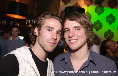 090522_046_onefour_partymania