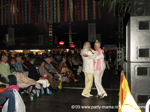 090527_023_tong_tong_fair_partymania