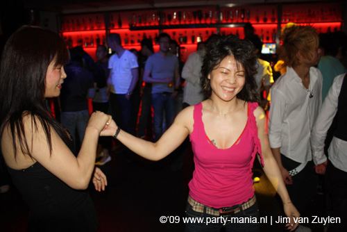 090529_002_le_paris_partymania