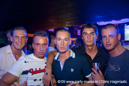 090529_007_los_partymania