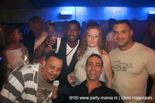 090529_036_los_partymania