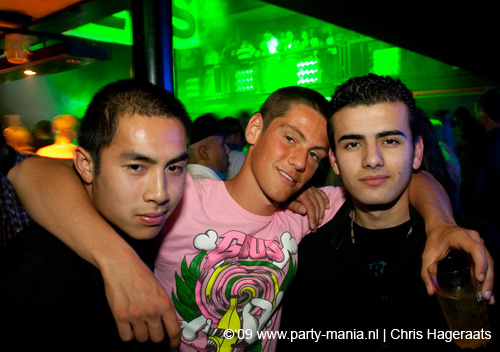 090529_064_los_partymania