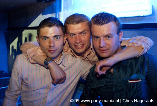 090529_088_los_partymania