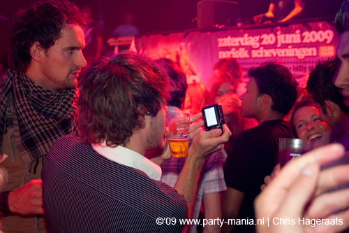 090529_102_los_partymania