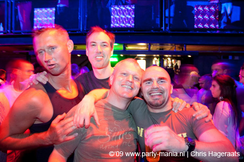 090529_112_los_partymania