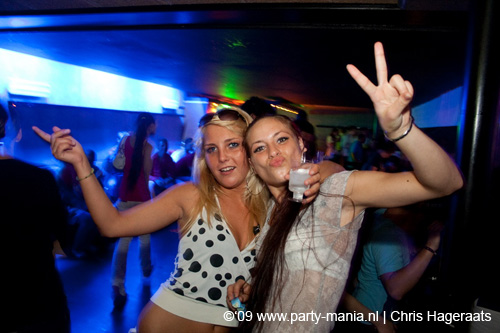 090529_115_los_partymania