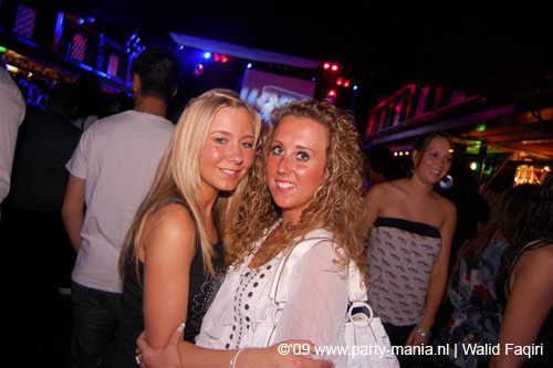 090529_002_los_partymania