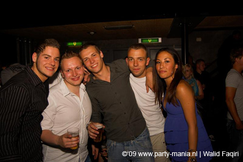 090529_005_los_partymania