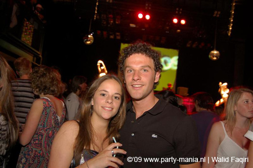 090529_010_los_partymania