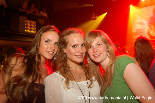 090529_020_los_partymania