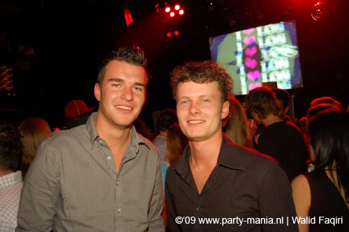 090529_024_los_partymania