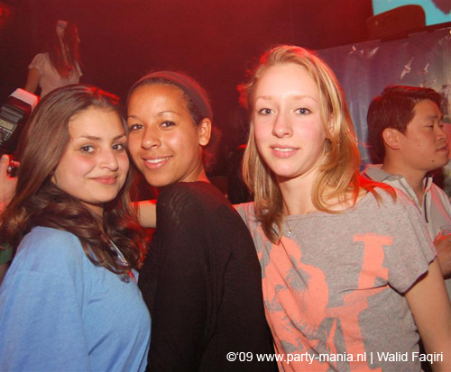 090529_034_los_partymania