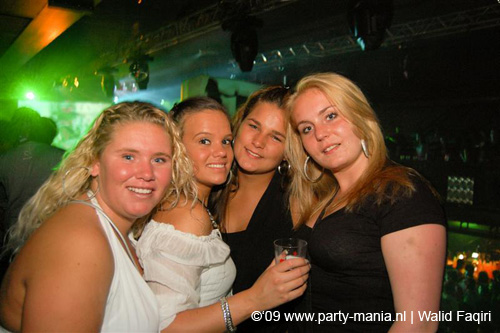 090529_045_los_partymania