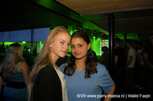 090529_047_los_partymania