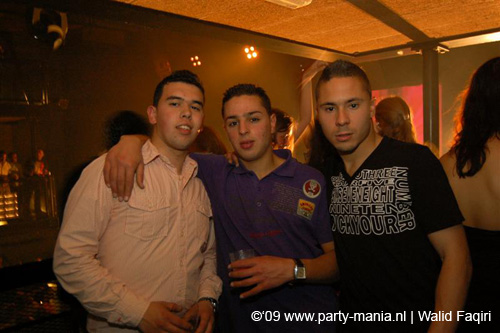 090529_052_los_partymania