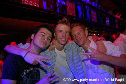 090529_057_los_partymania