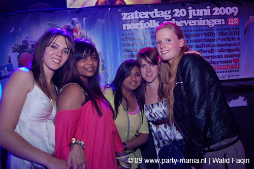 090529_058_los_partymania