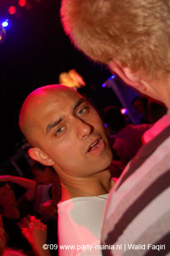090529_066_los_partymania