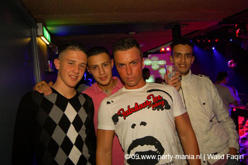 090529_089_los_partymania