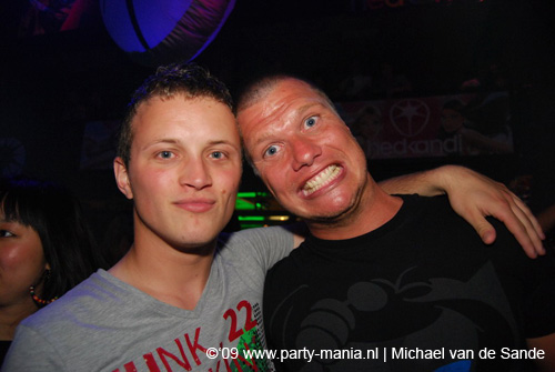 090531_075_hed_kandi_partymania