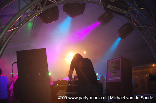 090605_037_senses_partymania