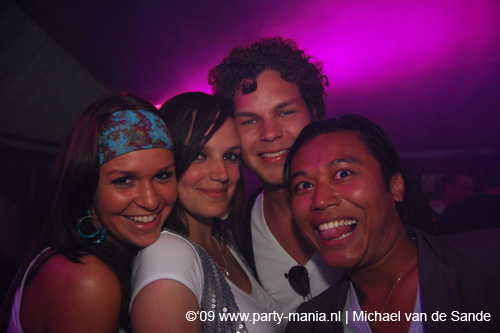 090605_041_senses_partymania