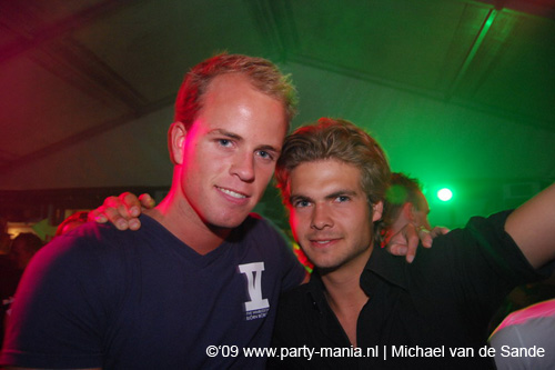 090605_053_senses_partymania