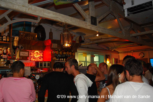 090605_068_senses_partymania
