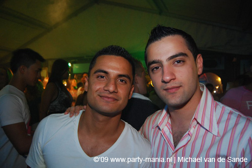 090605_069_senses_partymania