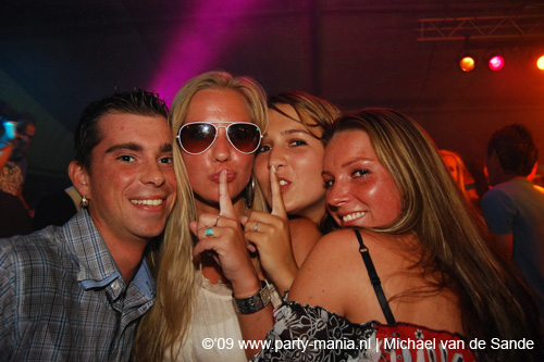 090605_079_senses_partymania