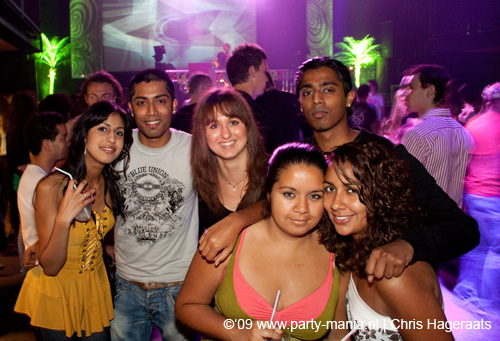 090612_001_flavourz_partymania