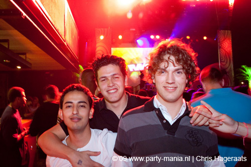 090612_014_flavourz_partymania