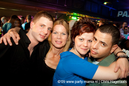 090612_073_flavourz_partymania